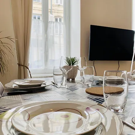 Le Saint Claude, Refait A Neuf アパート ラ・ロシェル