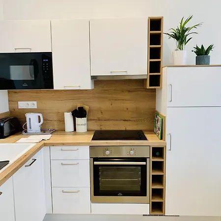 Le Saint Claude, Refait A Neuf *